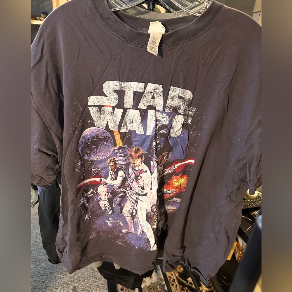 Grey starwars tshirt